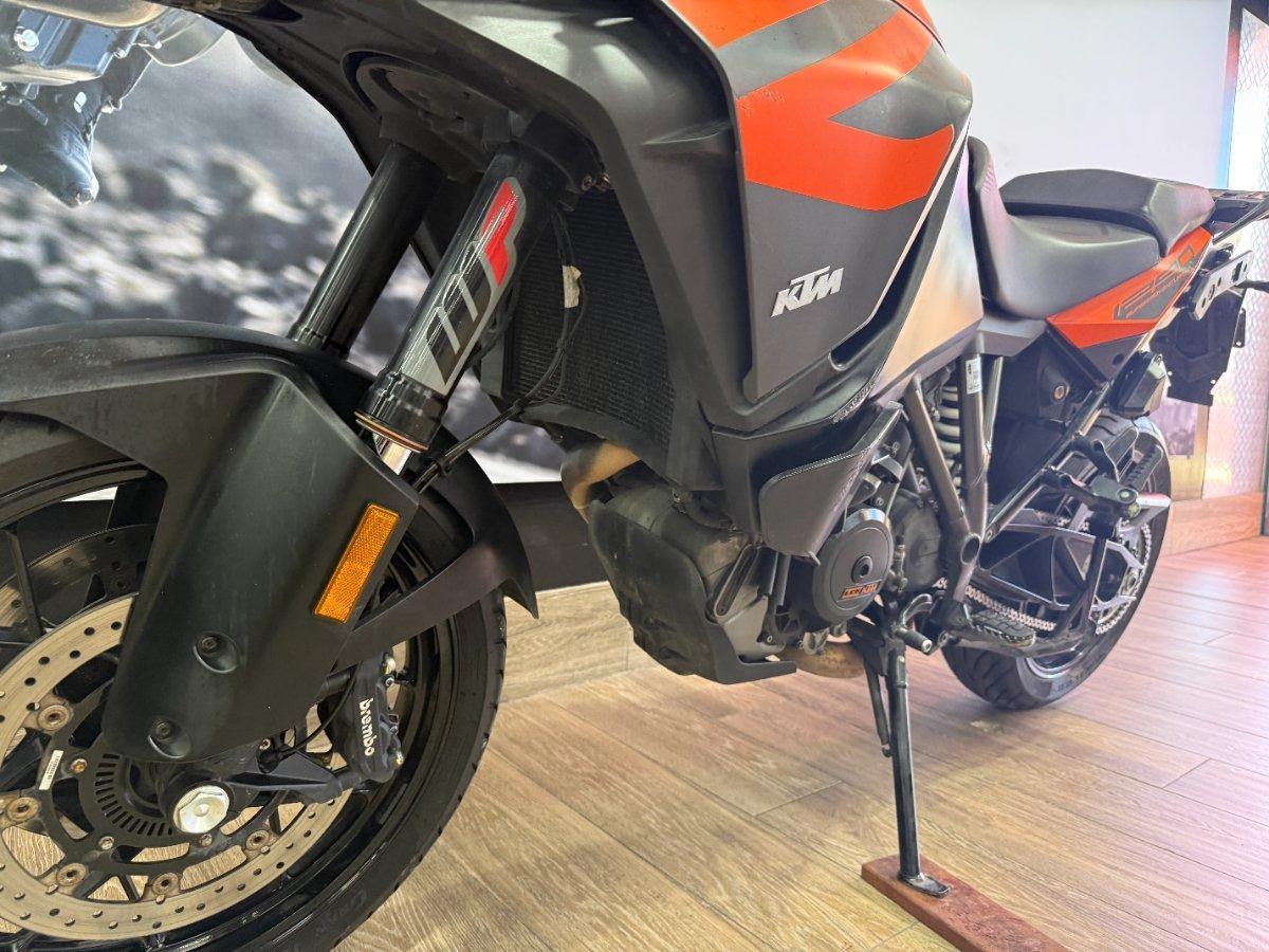 2020 KTM SUPER ADVENTURE S DUAL SPORTS