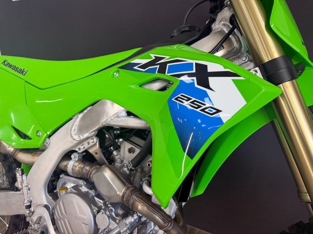 2026 KAWASAKI KX250 MOTOCROSS