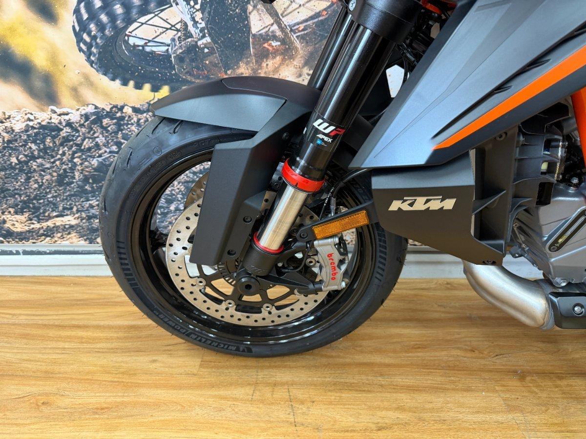 2025 KTM 1390 SUPER DUKE R SPORTS
