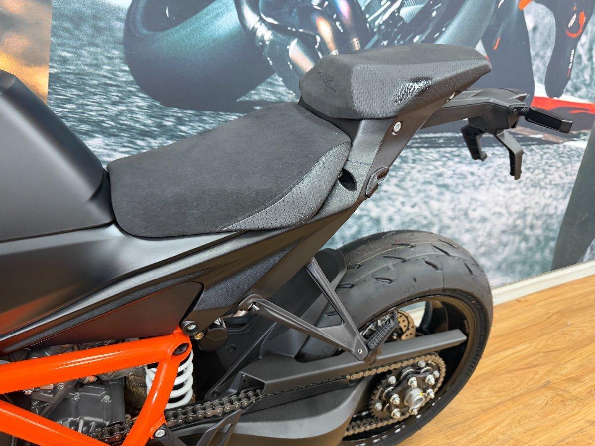 2025 KTM 1390 SUPER DUKE R SPORTS
