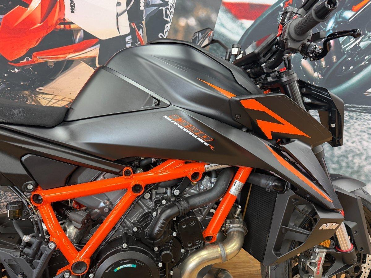 2025 KTM 1390 SUPER DUKE R SPORTS