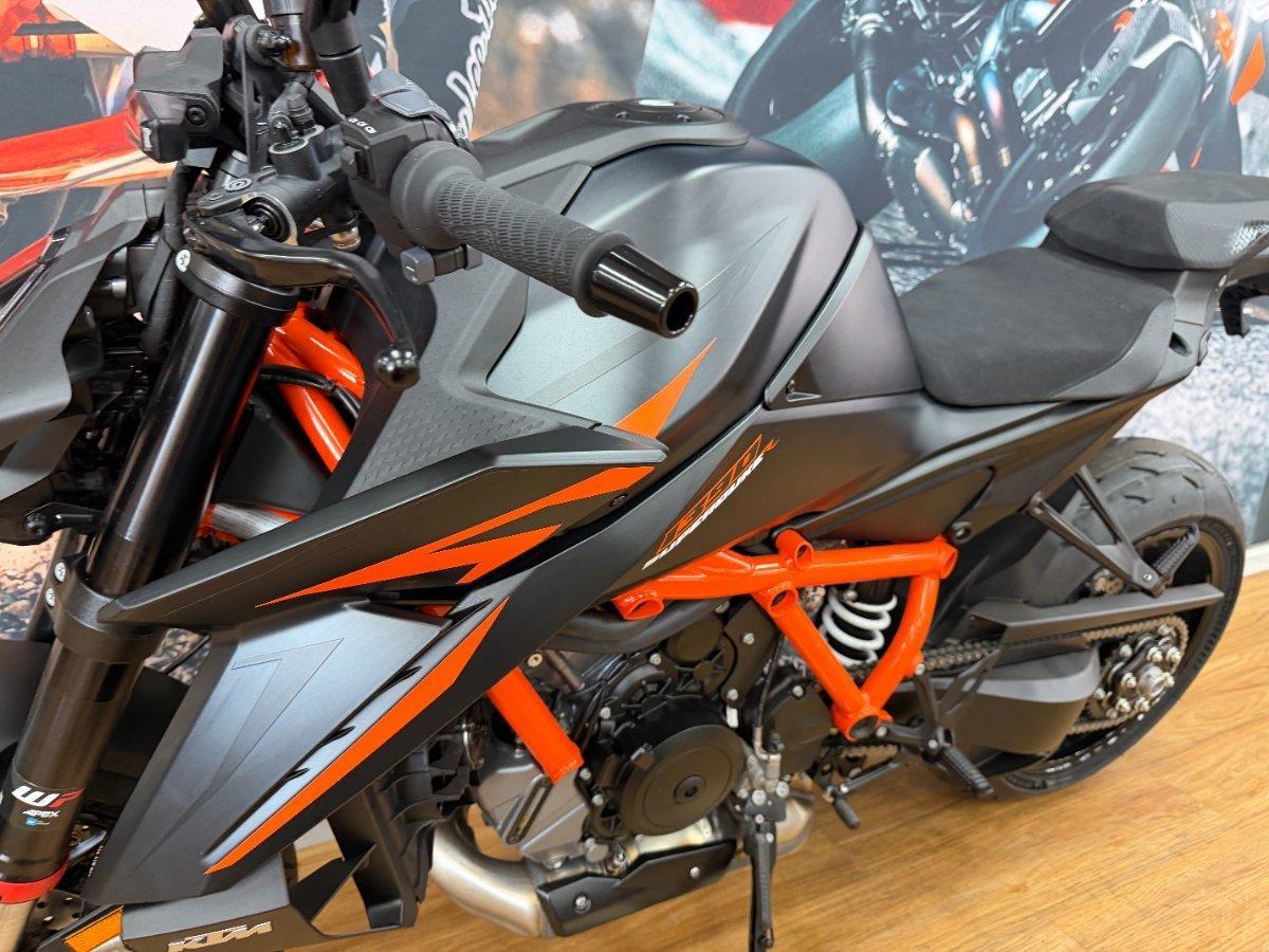 2025 KTM 1390 SUPER DUKE R SPORTS