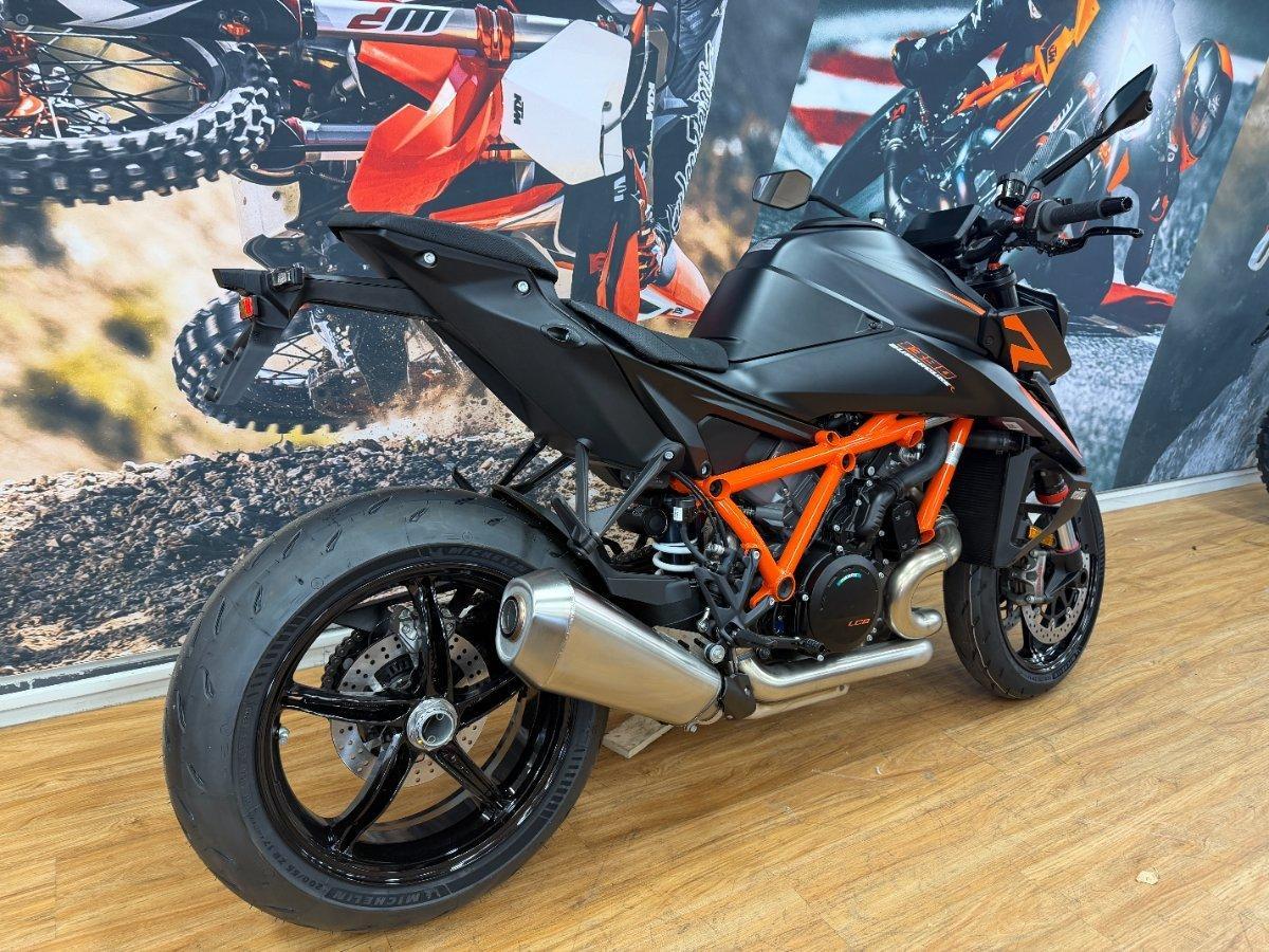 2025 KTM 1390 SUPER DUKE R SPORTS