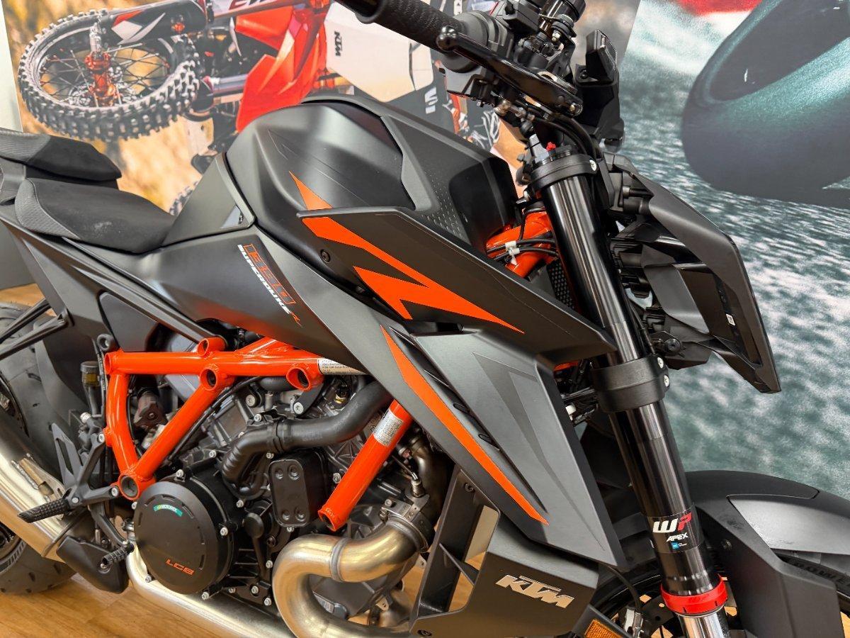 2025 KTM 1390 SUPER DUKE R SPORTS