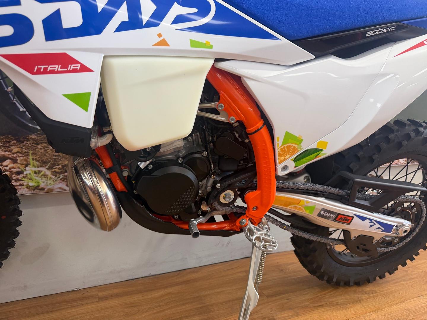 2026 KTM 300 EXC SIX DAYS ENDURO
