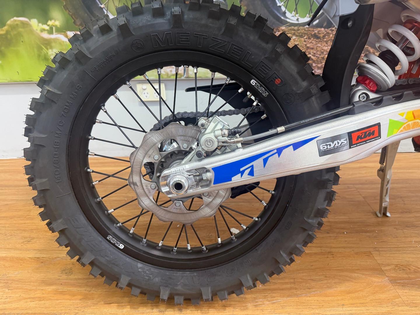 2026 KTM 300 EXC SIX DAYS ENDURO