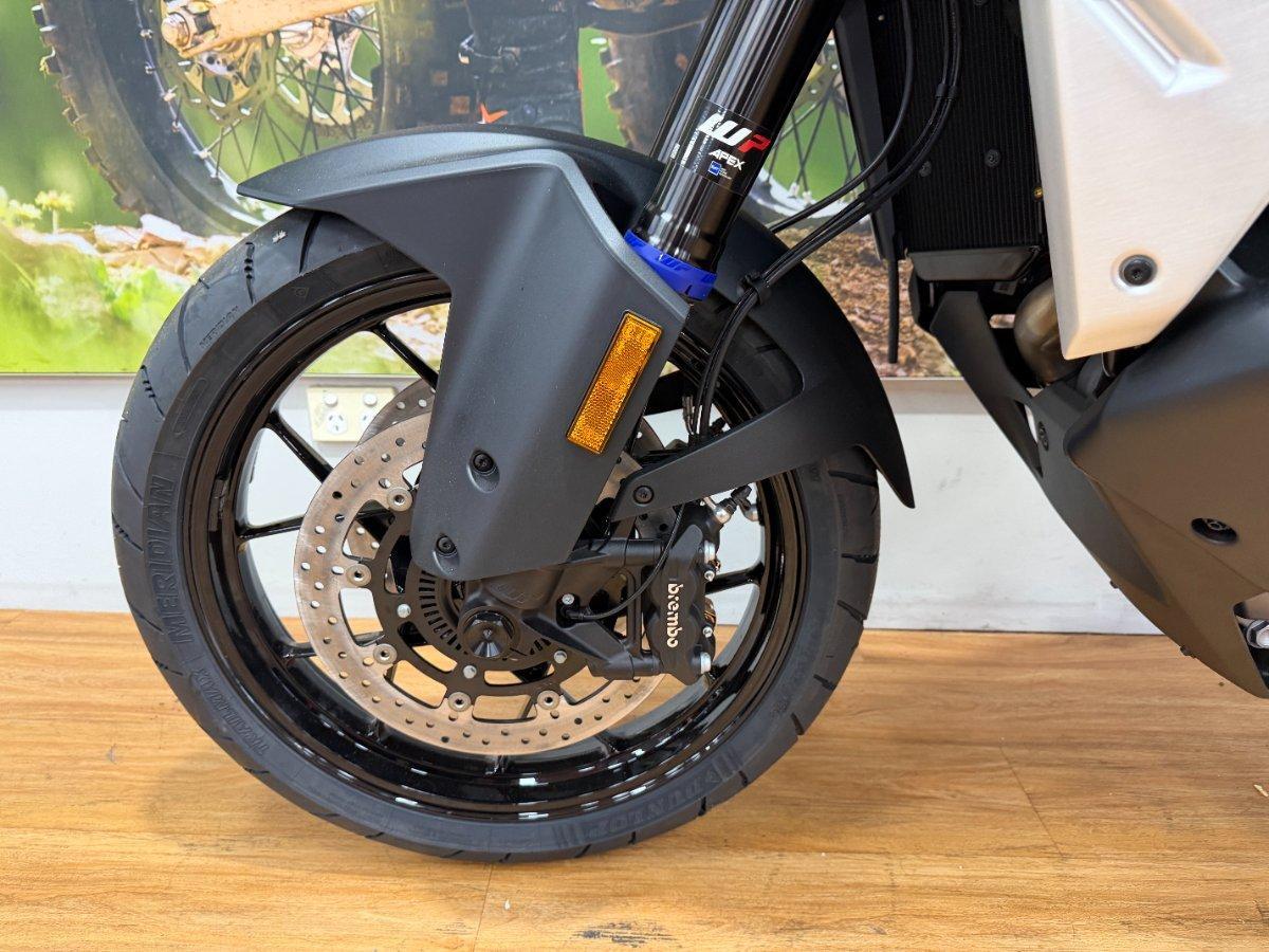 2026 KTM 1390 SUPER ADVENTURE S EVO DUAL SPORTS