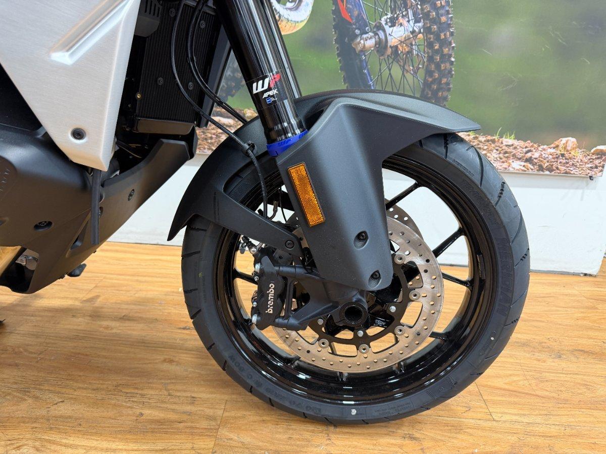 2026 KTM 1390 SUPER ADVENTURE S EVO DUAL SPORTS