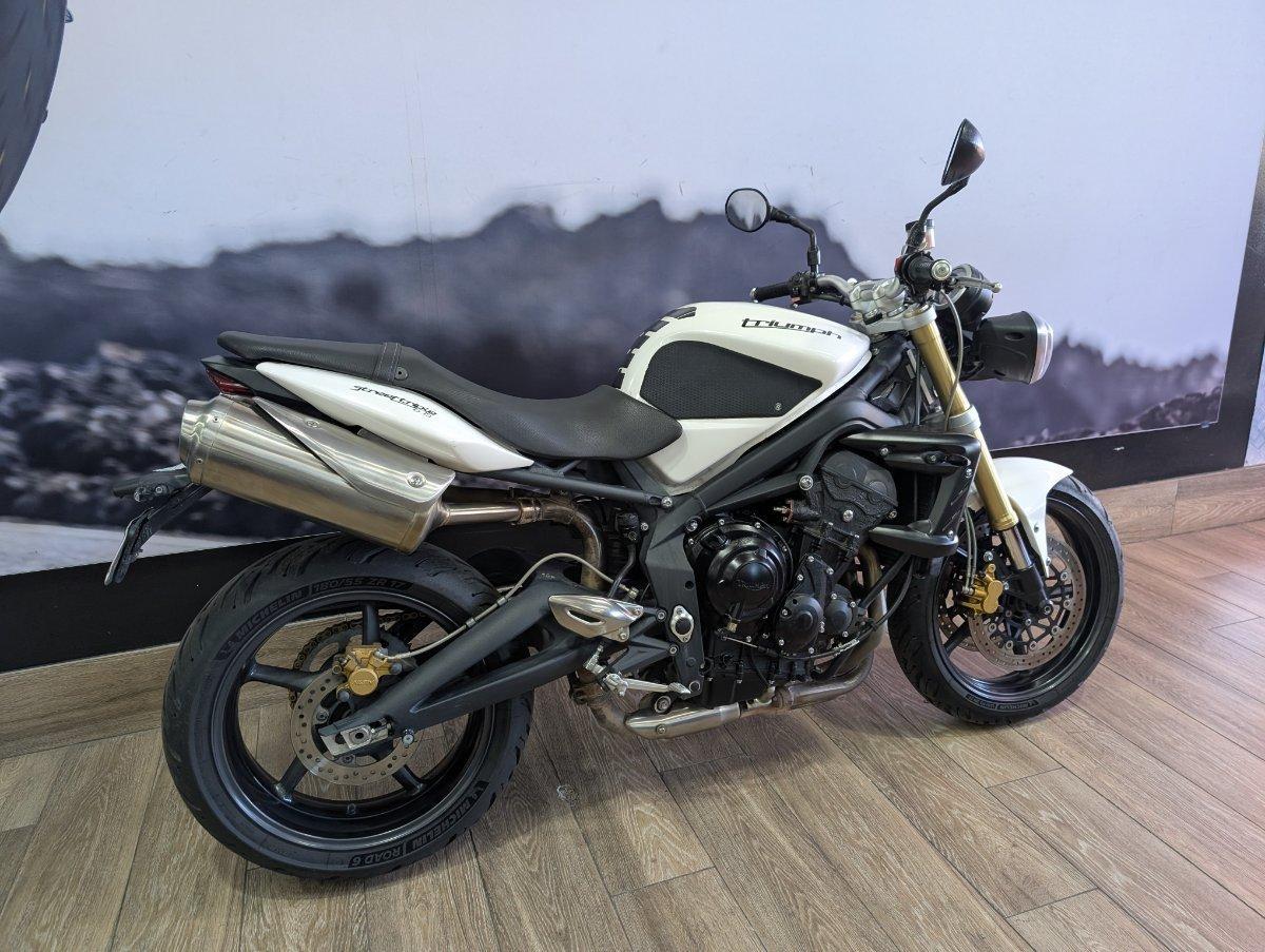 2012 TRIUMPH STREET TRIPLE ROAD