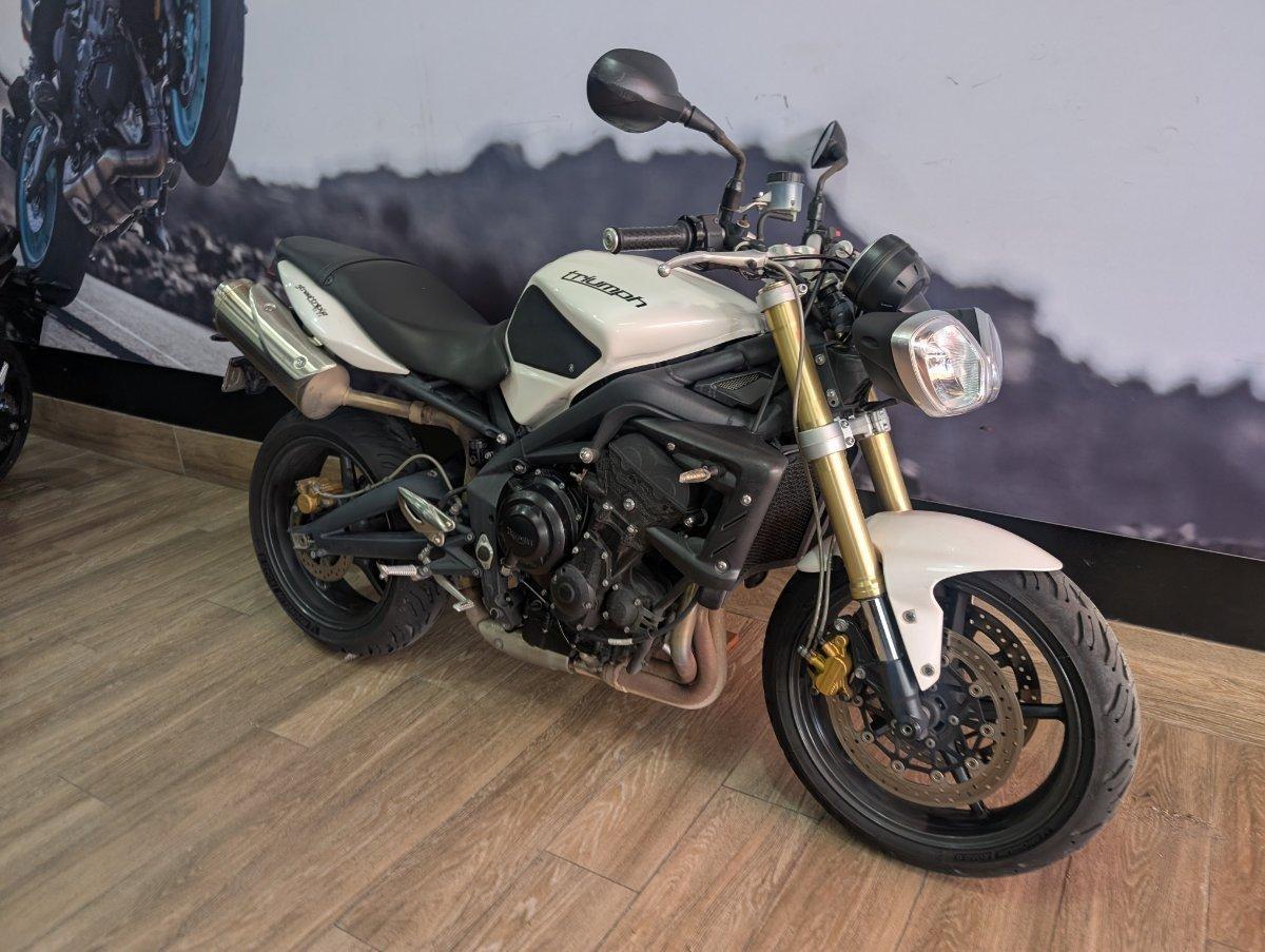 2012 TRIUMPH STREET TRIPLE ROAD