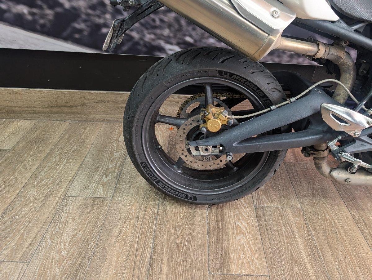 2012 TRIUMPH STREET TRIPLE ROAD