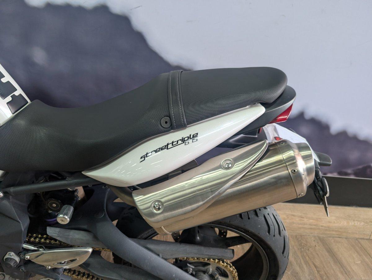 2012 TRIUMPH STREET TRIPLE ROAD