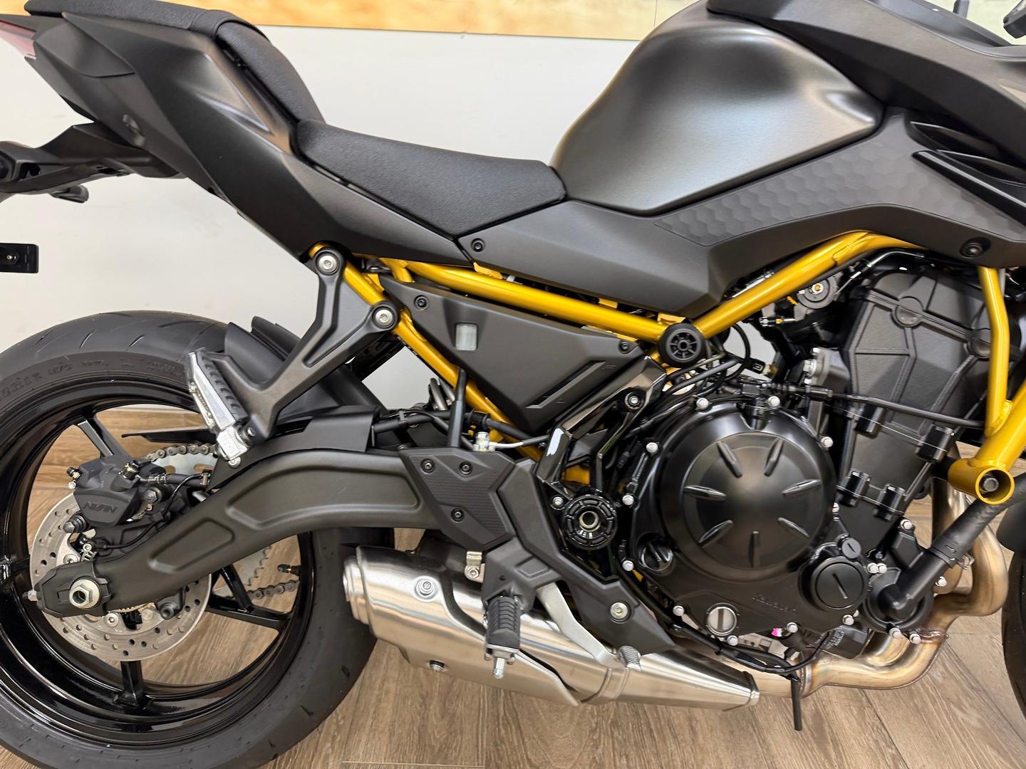 2026 KAWASAKI Z650L (LAMS) SPORTS