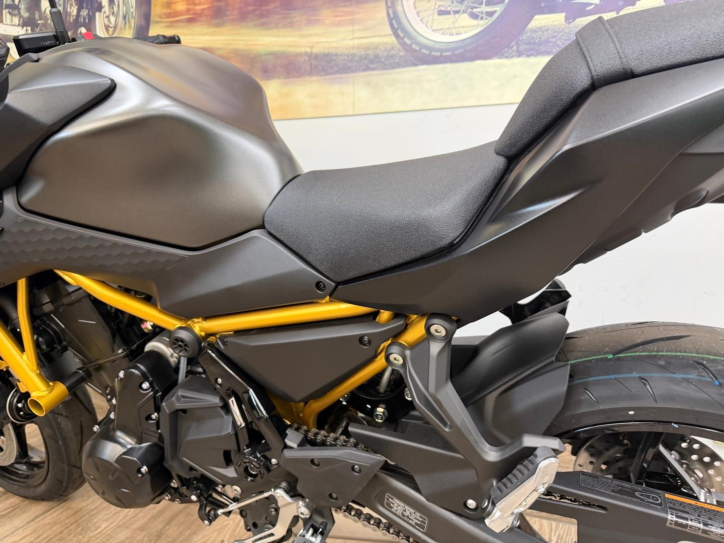 2026 KAWASAKI Z650L (LAMS) SPORTS