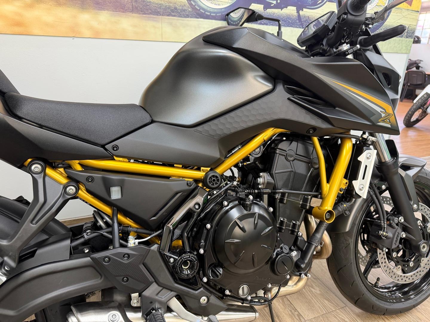 2026 KAWASAKI Z650L (LAMS) SPORTS