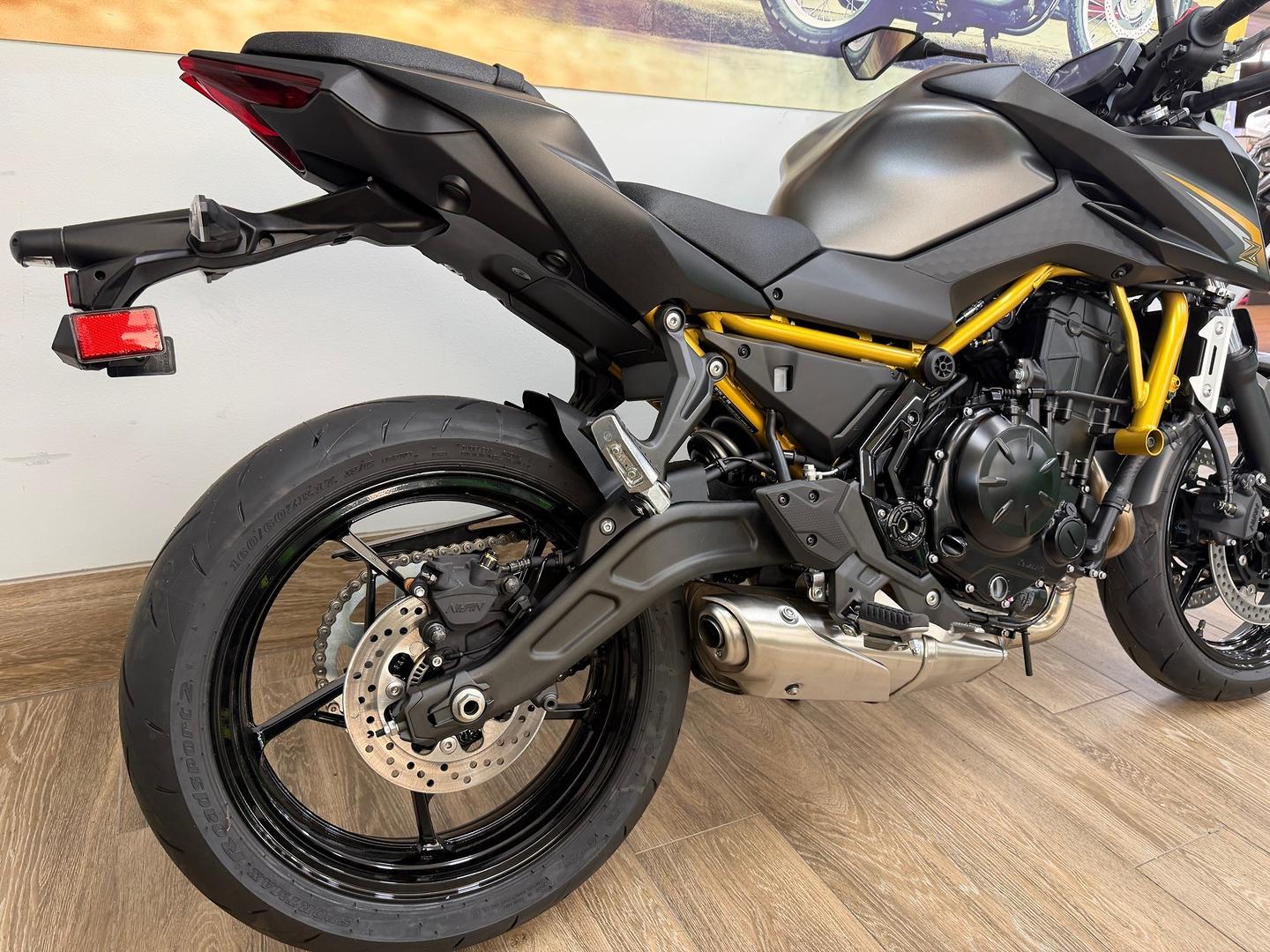 2026 KAWASAKI Z650L (LAMS) SPORTS