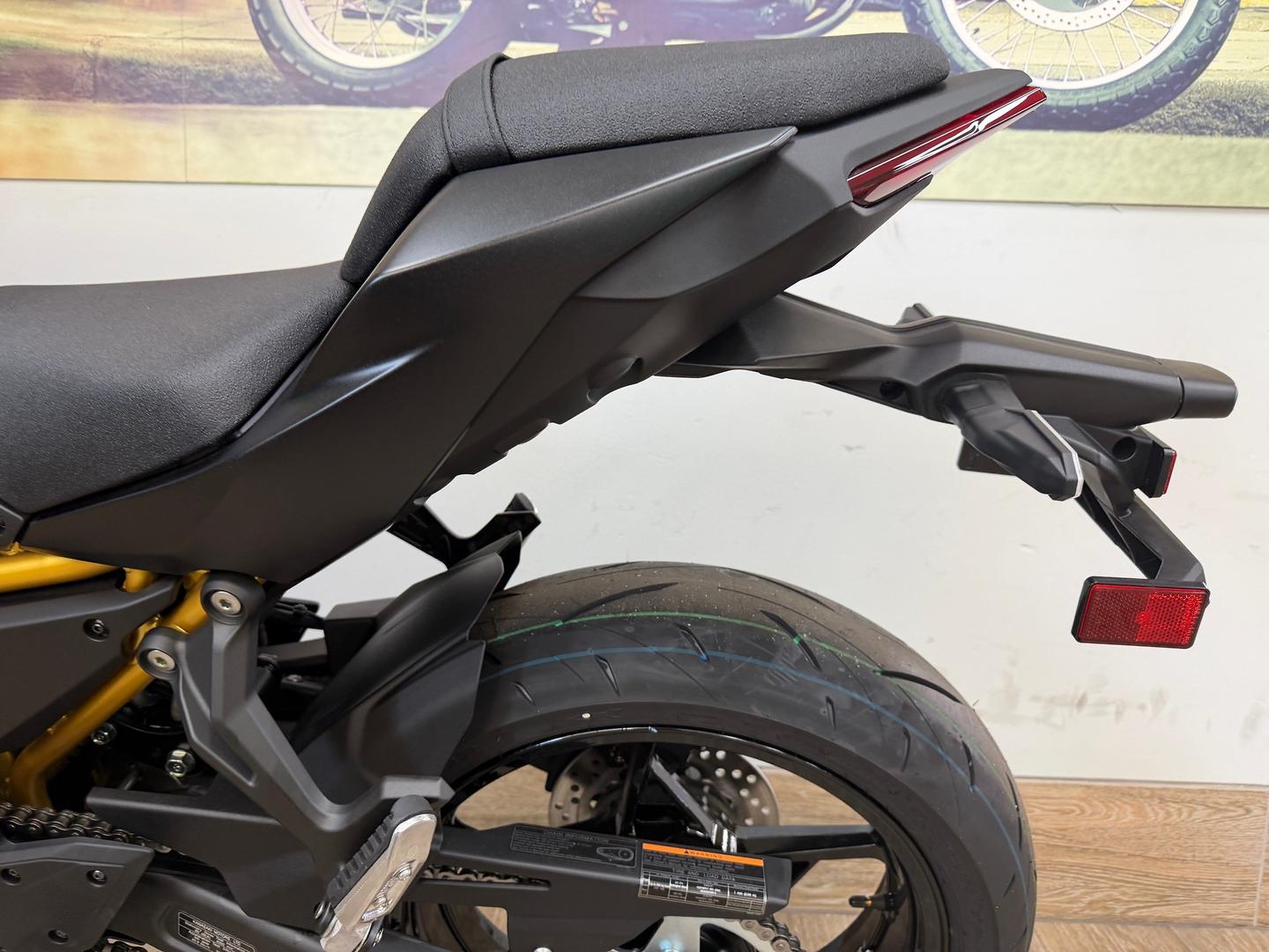 2026 KAWASAKI Z650L (LAMS) SPORTS