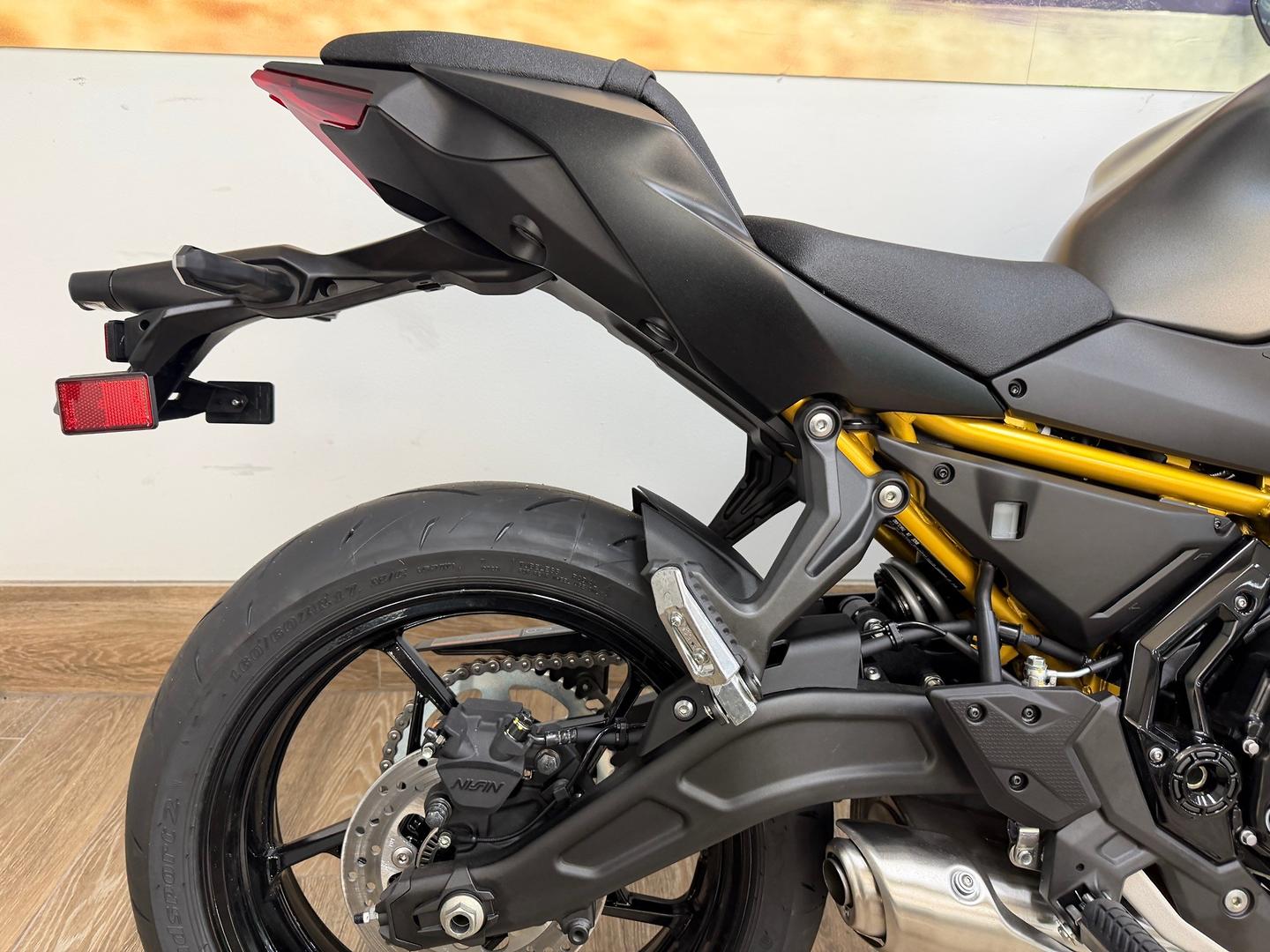 2026 KAWASAKI Z650L (LAMS) SPORTS