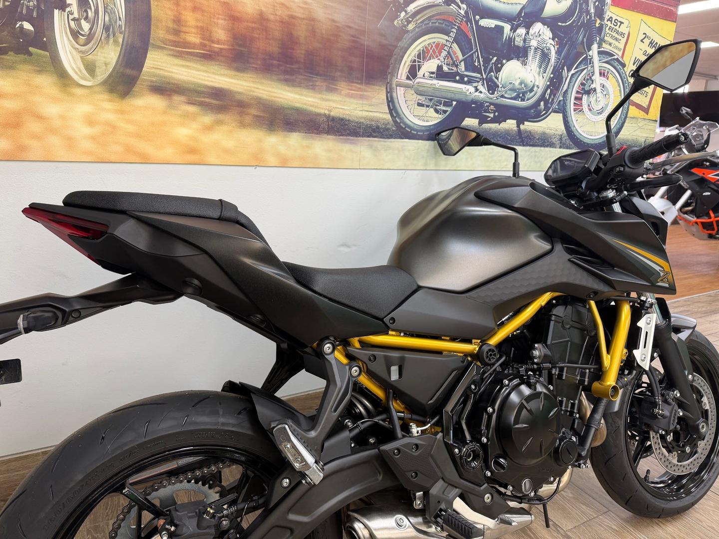 2026 KAWASAKI Z650L (LAMS) SPORTS