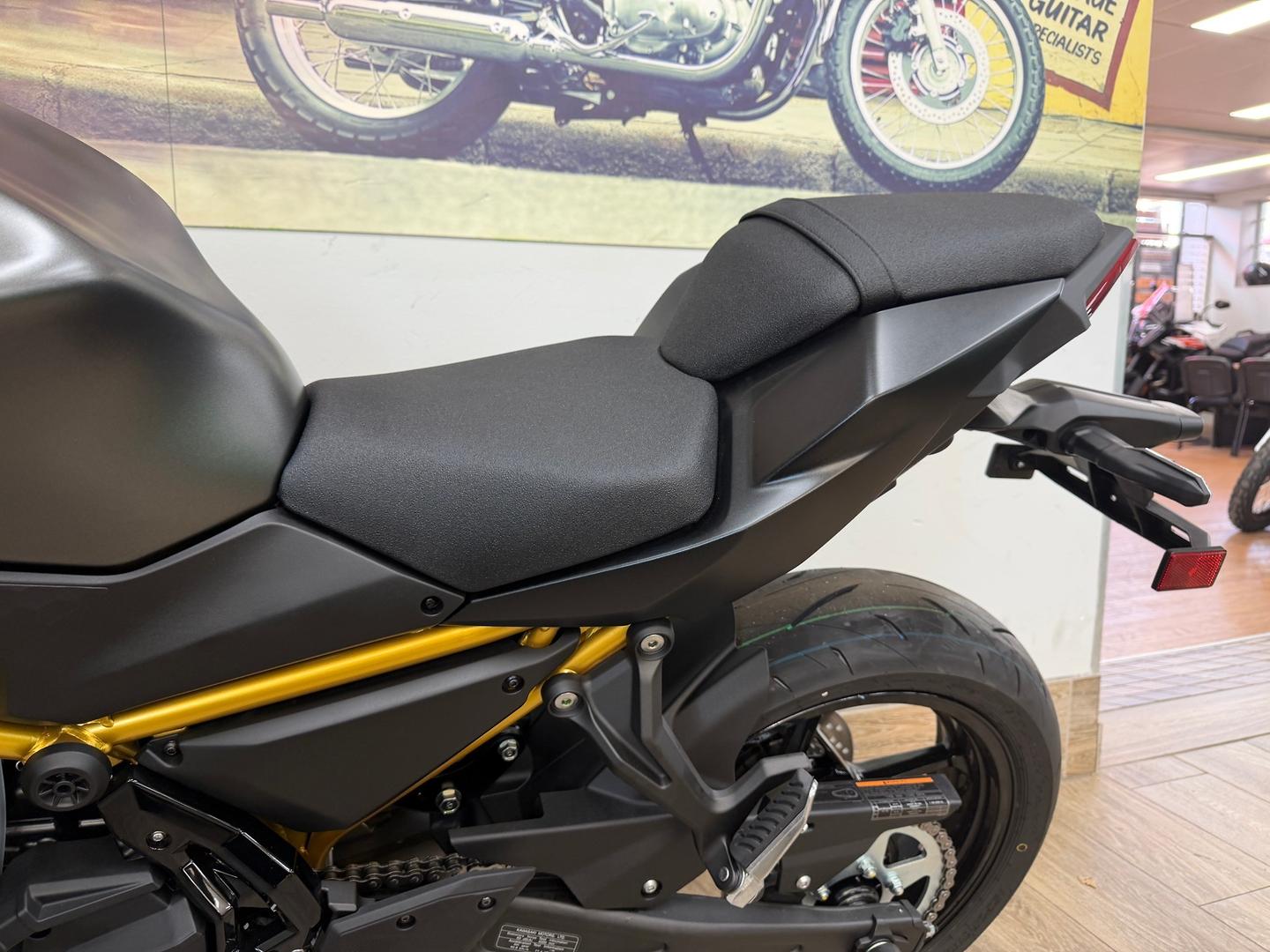 2026 KAWASAKI Z650L (LAMS) SPORTS