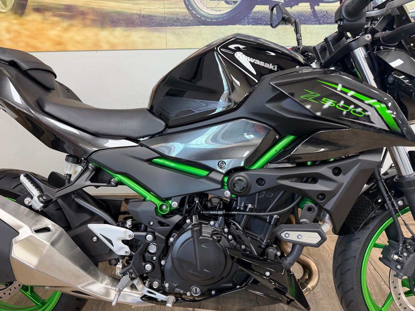 2026 KAWASAKI Z500 SE SPORTS