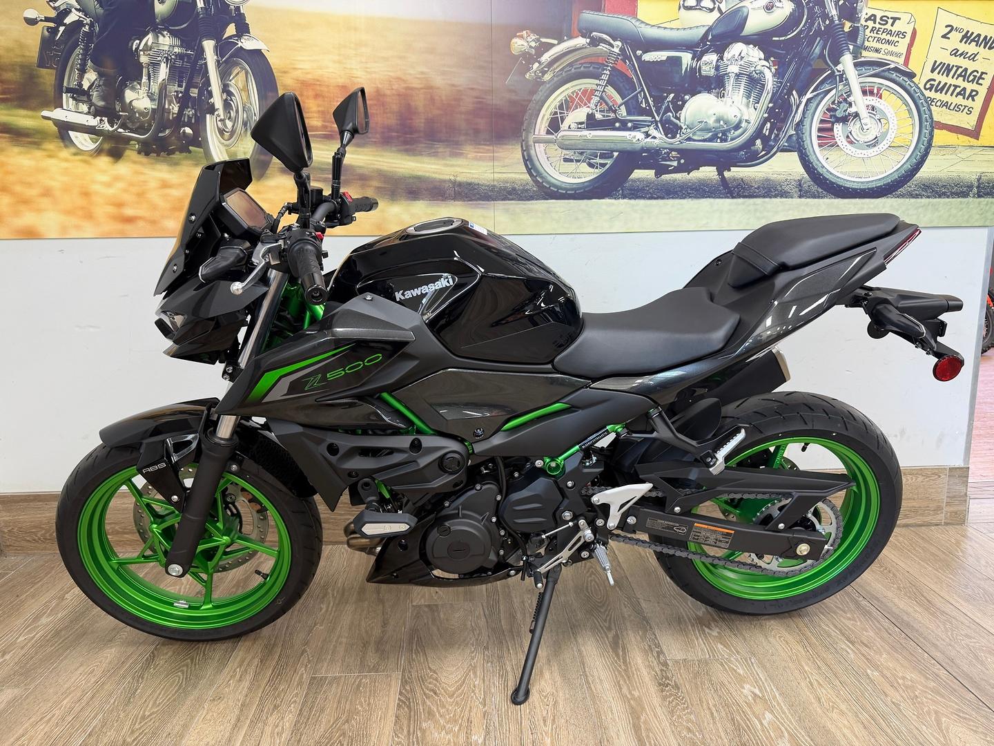 2026 KAWASAKI Z500 SE SPORTS