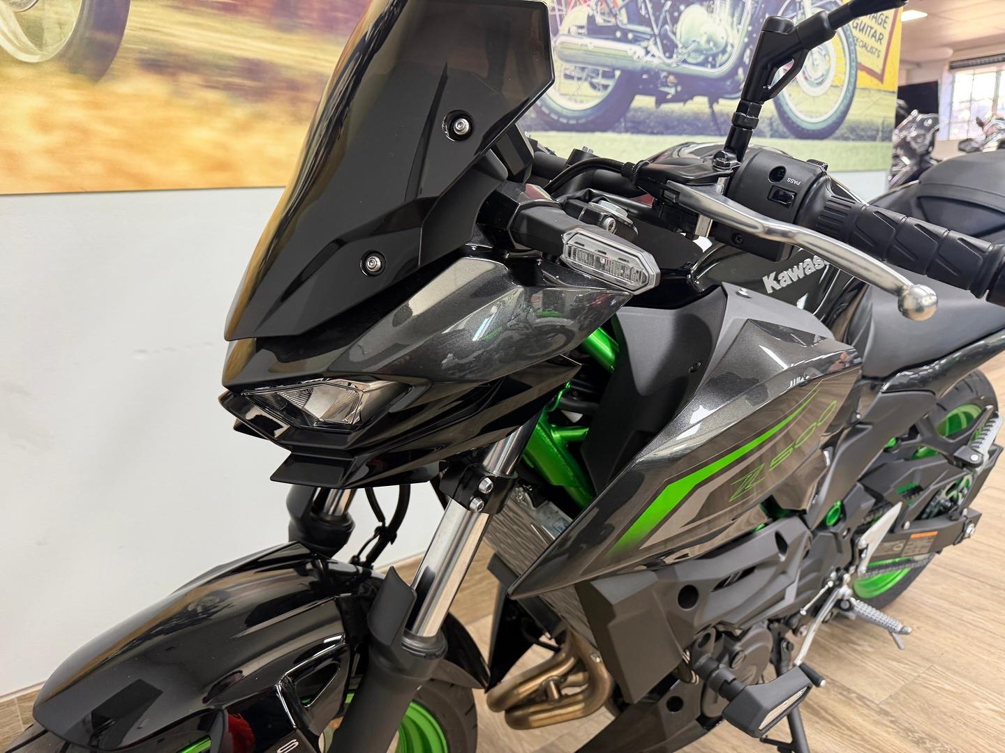 2026 KAWASAKI Z500 SE SPORTS