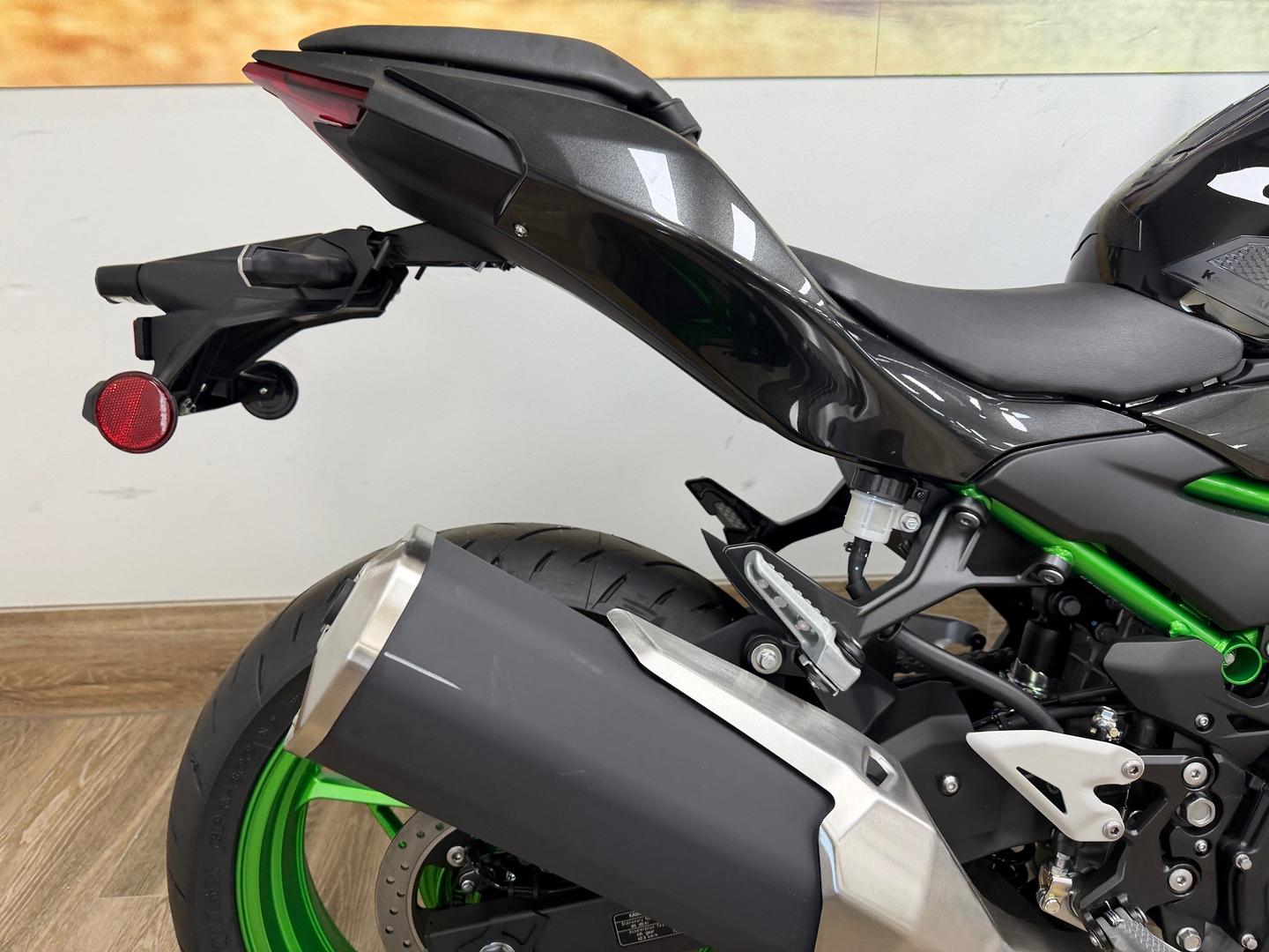 2026 KAWASAKI Z500 SE SPORTS
