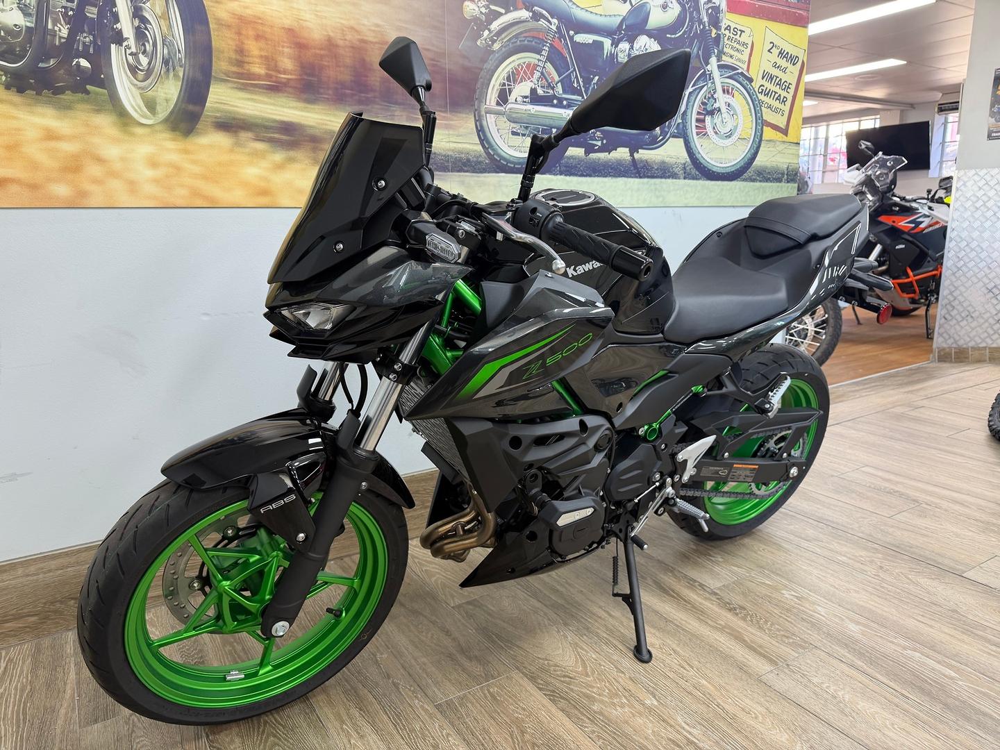 2026 KAWASAKI Z500 SE SPORTS