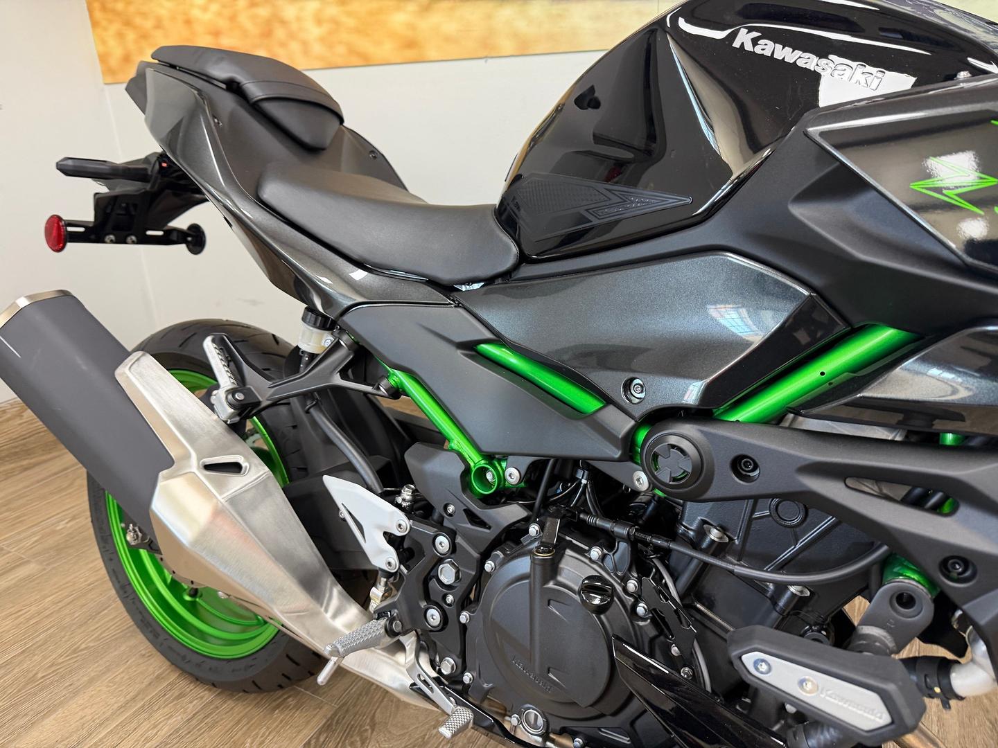 2026 KAWASAKI Z500 SE SPORTS