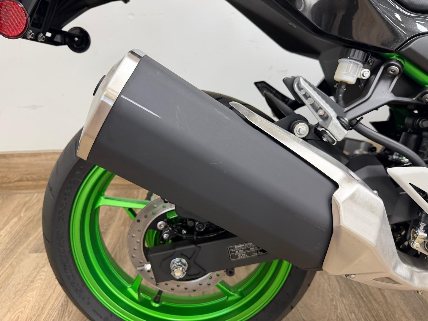 2026 KAWASAKI Z500 SE SPORTS