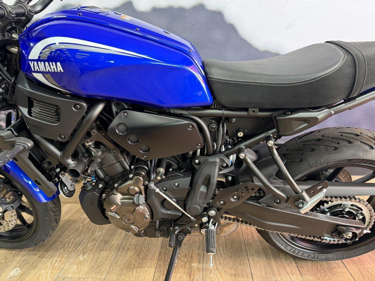 2026 YAMAHA XSR700 ROAD