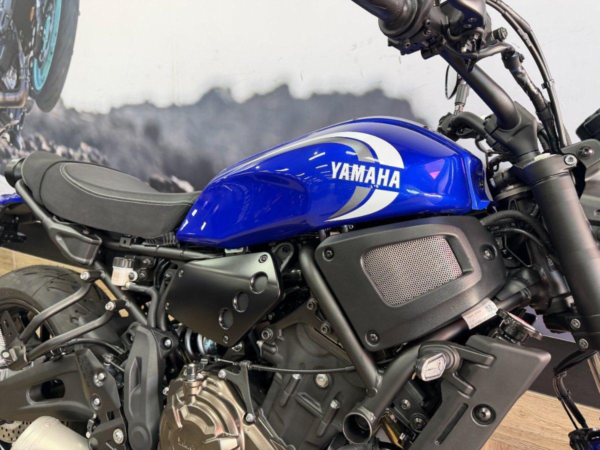 2026 YAMAHA XSR700 ROAD