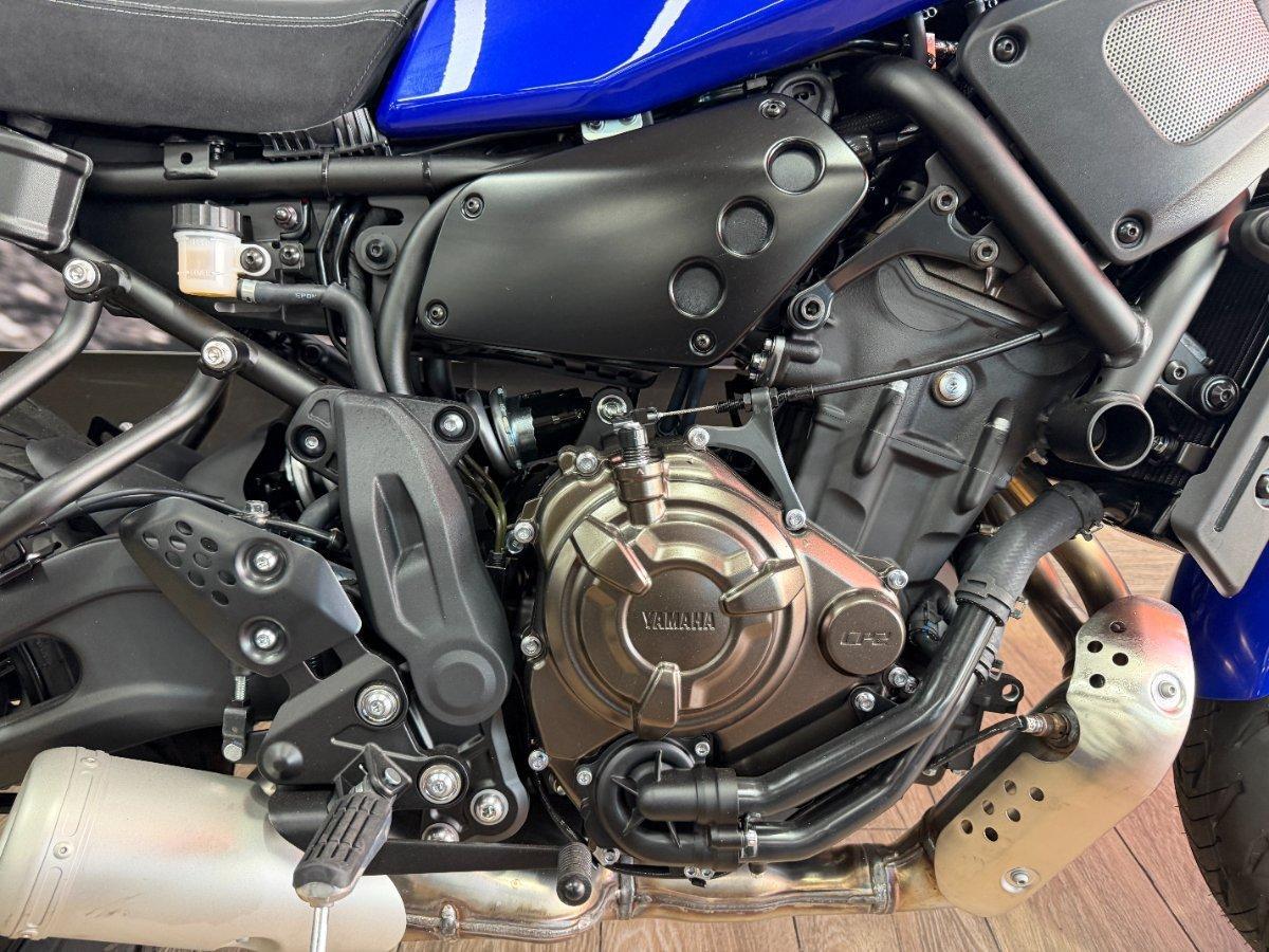 2026 YAMAHA XSR700 ROAD