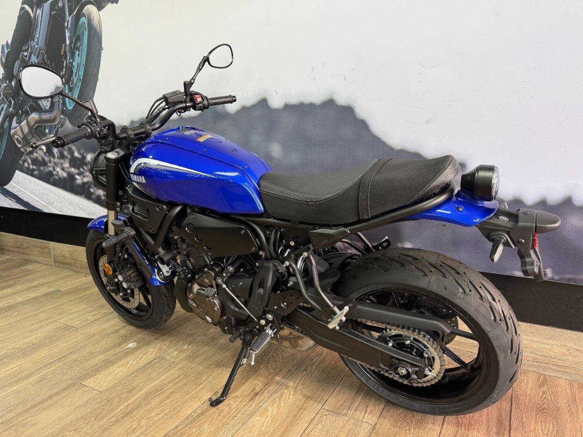 2026 YAMAHA XSR700 ROAD