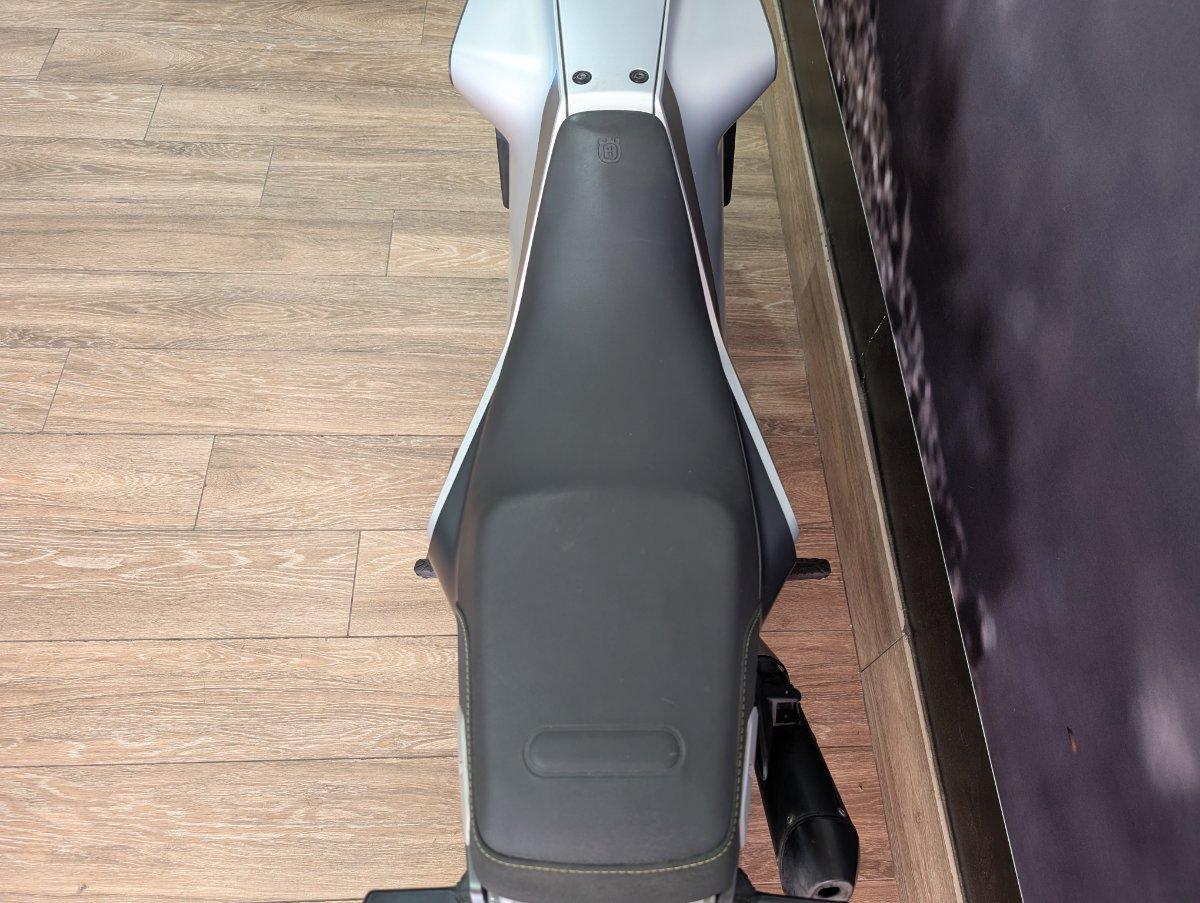 2021 HUSQVARNA VITPILEN 401 ROAD