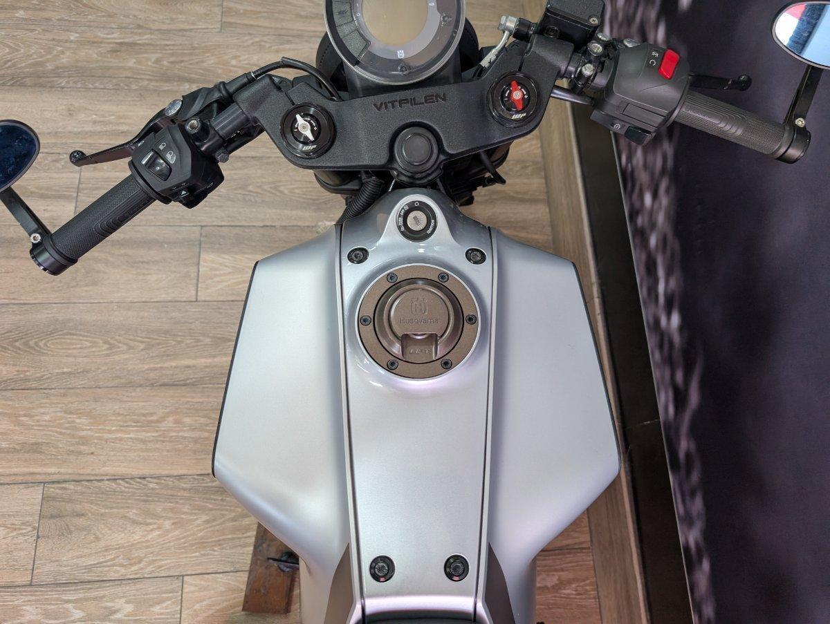 2021 HUSQVARNA VITPILEN 401 ROAD