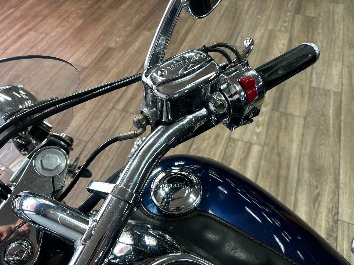 2010 TRIUMPH THUNDERBIRD CRUISER