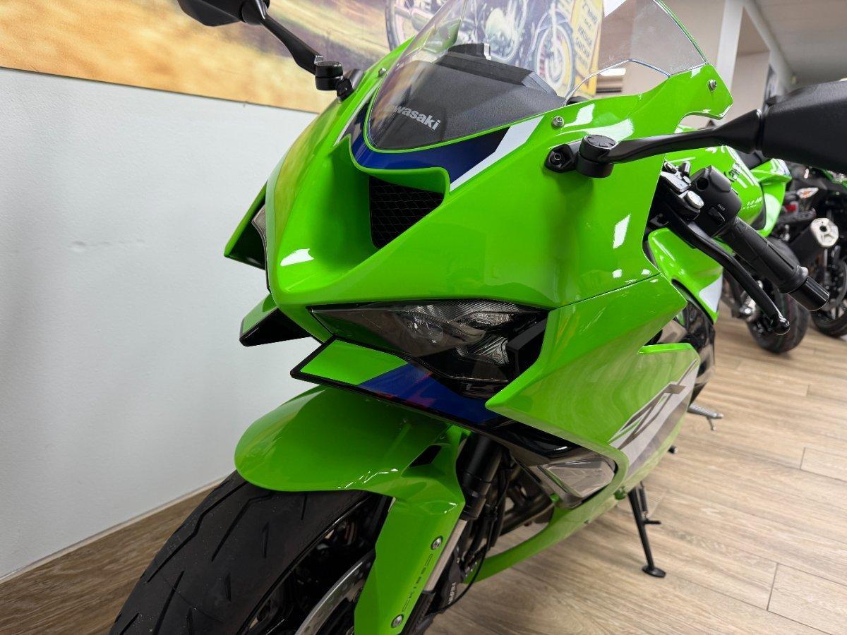 2026 KAWASAKI NINJA ZX-6R ABS (636) SPORTS