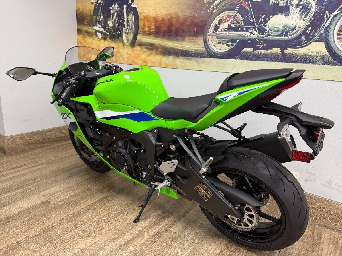 2026 KAWASAKI NINJA ZX-6R ABS (636) SPORTS