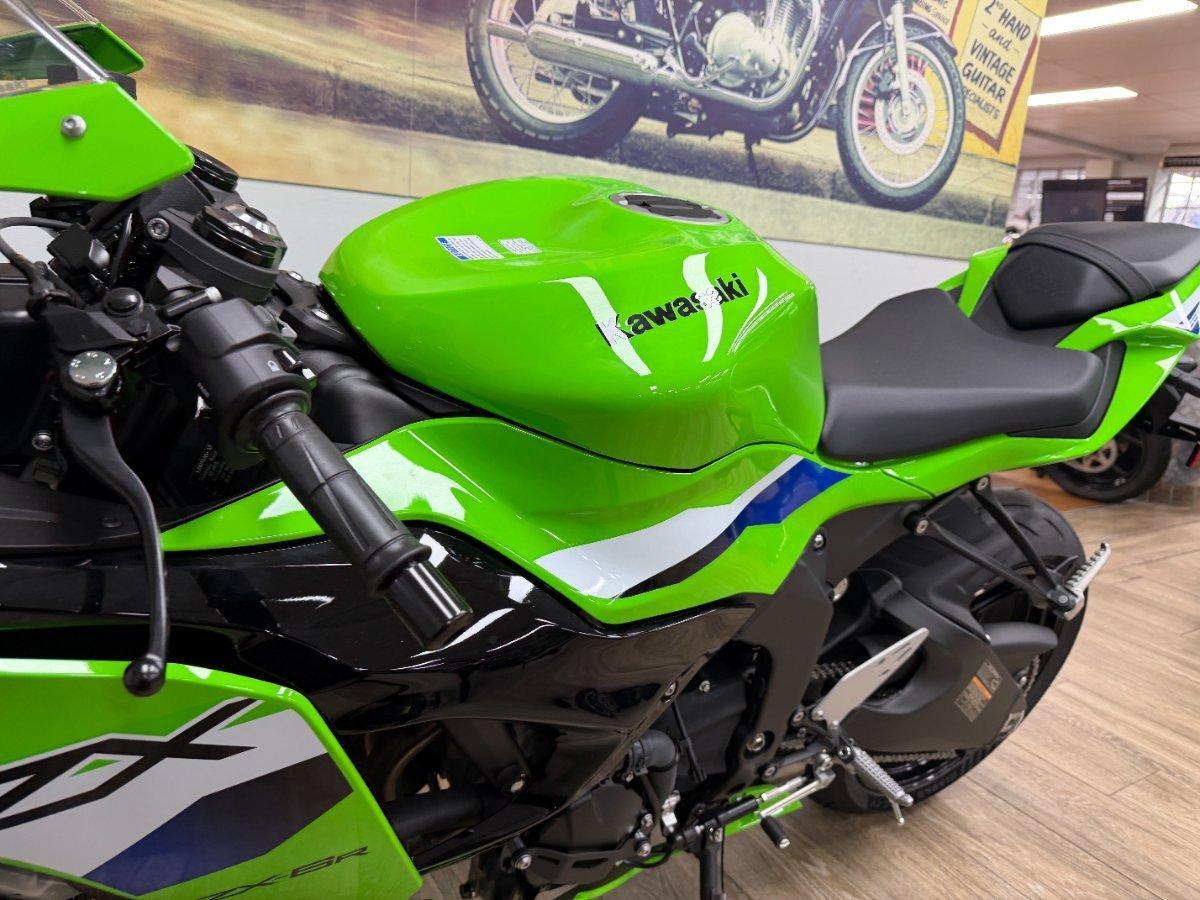 2026 KAWASAKI NINJA ZX-6R ABS (636) SPORTS