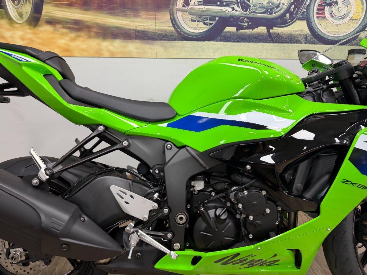 2026 KAWASAKI NINJA ZX-6R ABS (636) SPORTS