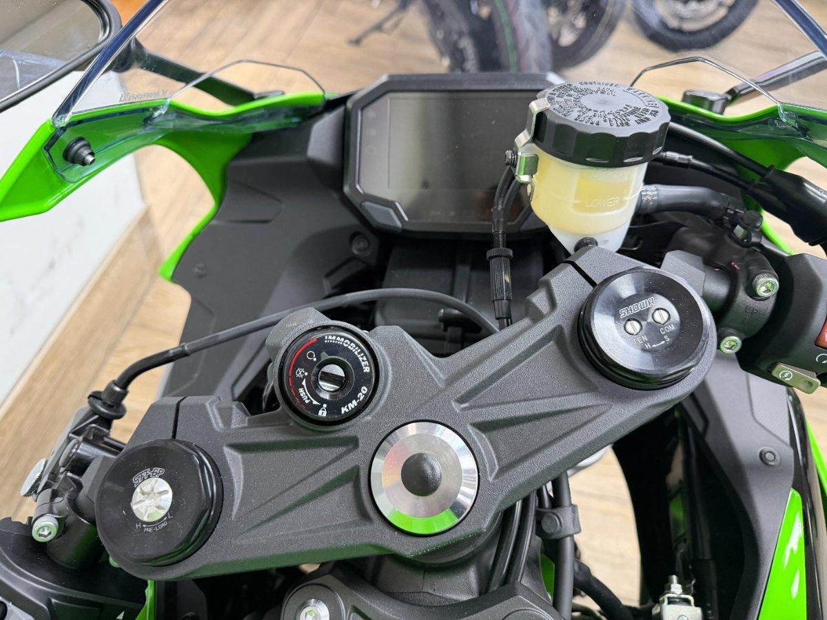 2026 KAWASAKI NINJA ZX-6R ABS (636) SPORTS