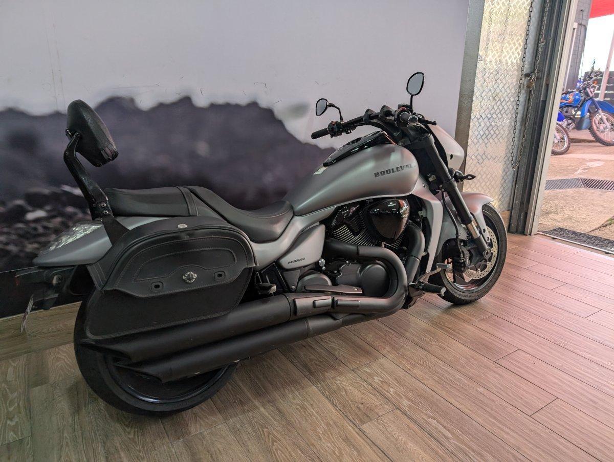 2016 SUZUKI VZR 1800 BOULEVARD (M109R) CRUISER