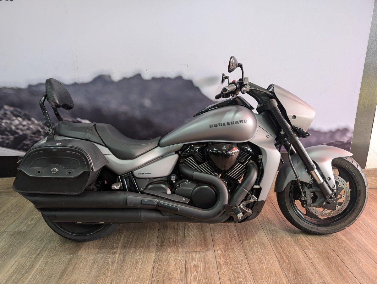 2016 SUZUKI VZR 1800 BOULEVARD (M109R) CRUISER