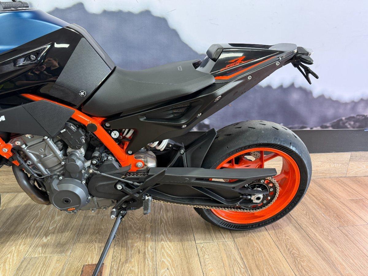 2023 KTM 890 DUKE R ROAD