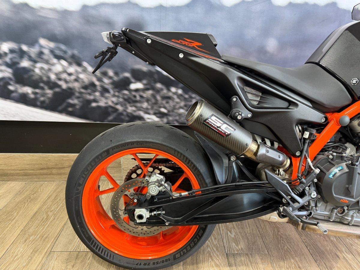 2023 KTM 890 DUKE R ROAD