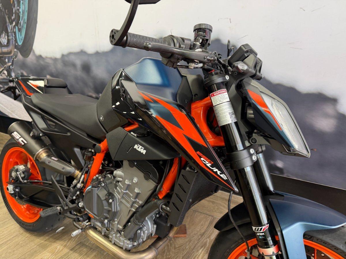 2023 KTM 890 DUKE R ROAD
