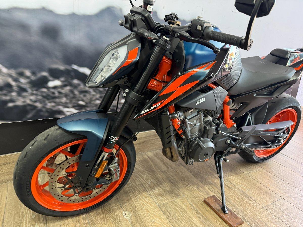 2023 KTM 890 DUKE R ROAD