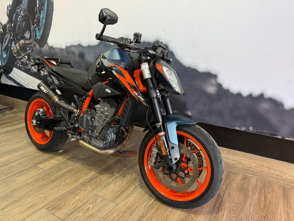2023 KTM 890 DUKE R ROAD